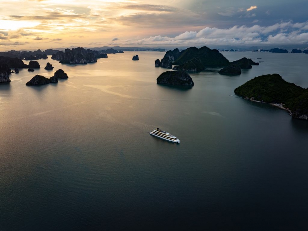 2 days – 1 night (Ha Long Bay - Lan Ha Bay)