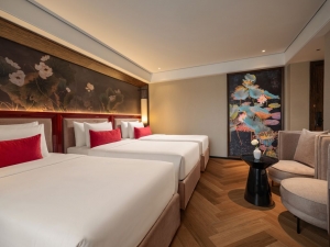 Ocean View Family Suite - Private Balcony